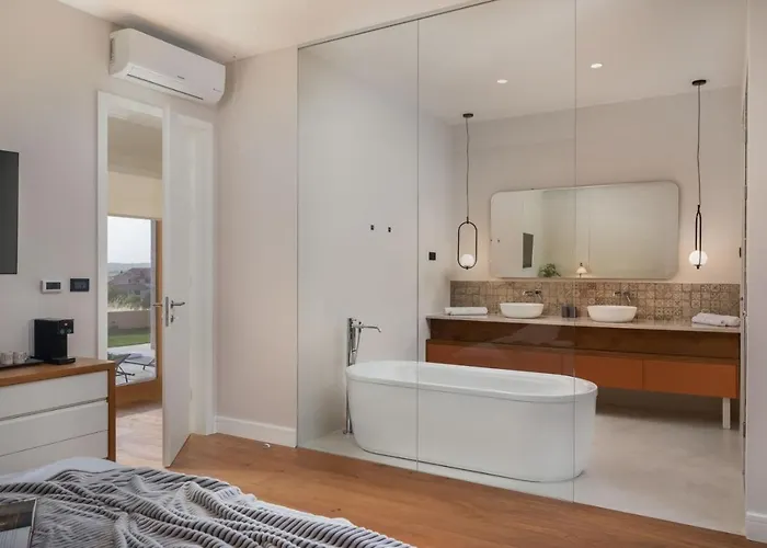 Villa Sound Of Silence *